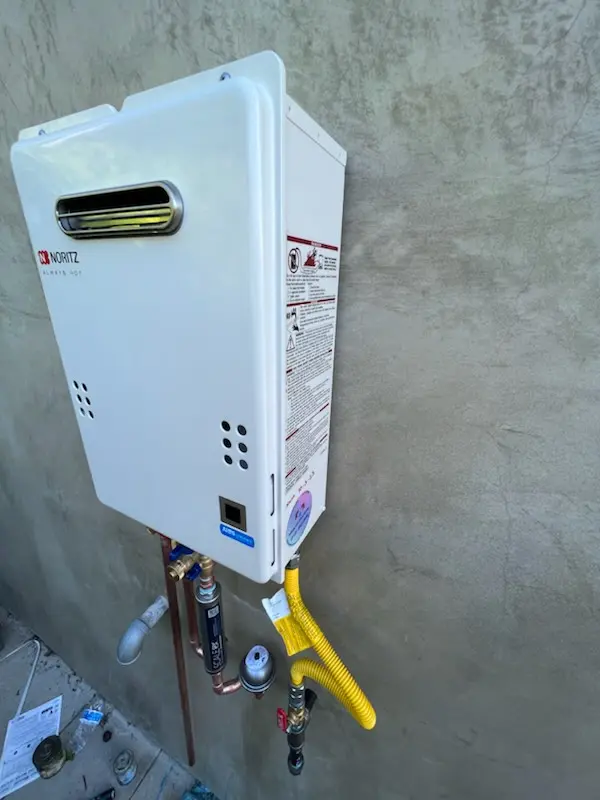 Tankless water heater installation for Cutchogue Station homes